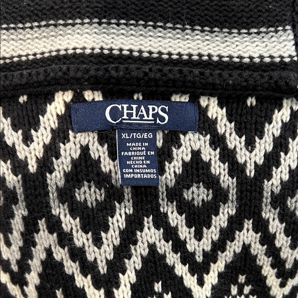 Chaps womens Sweater in Black and gray